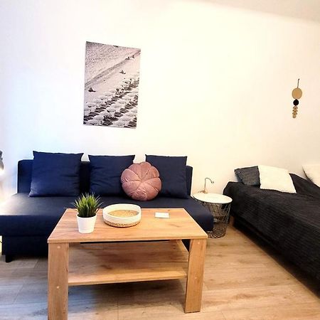 Great Life - Apartment Next To Metro Station 바르샤바 외부 사진