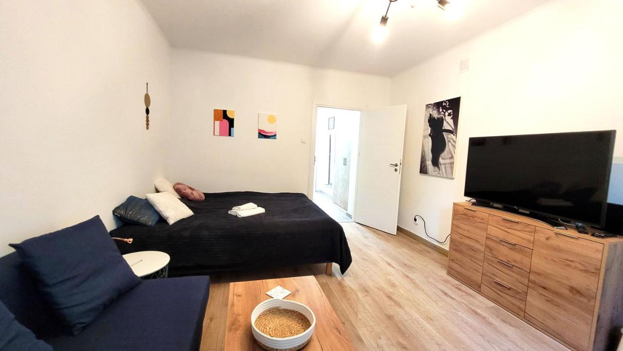 Great Life - Apartment Next To Metro Station 바르샤바 외부 사진